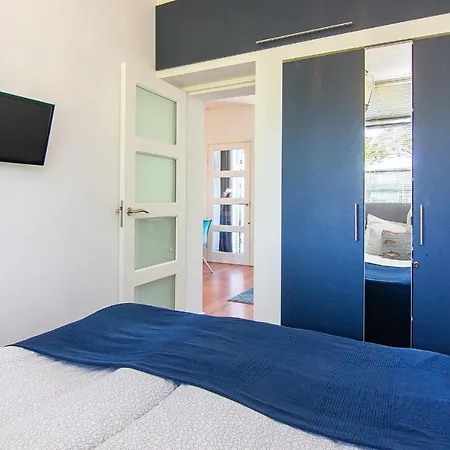 De Zeemeermin, Free Parking Apartmán *