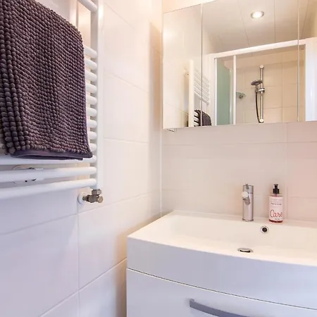 De Zeemeermin, Free Parking