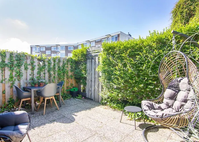 De Zeemeermin, Free Parking